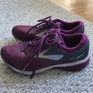 Brooks Ghost 10 Size- 7.5